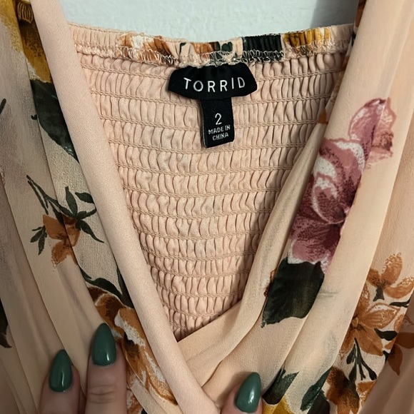 Hi-Low Floral Dress - Picture 4 of 4